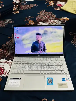 Laptop HP 15 8GB Intel Core i5 HDD+SSD 256GB