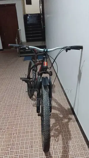 একটি সাইকেল বিক্রি করা হবে