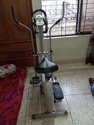 ক্রস ট্রেইনার
