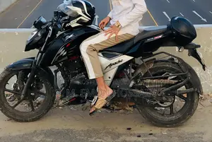 TVS Apache RTR 160 4V 2020 Black