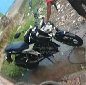 TVS Apache RTR 160 4V 2020 Black