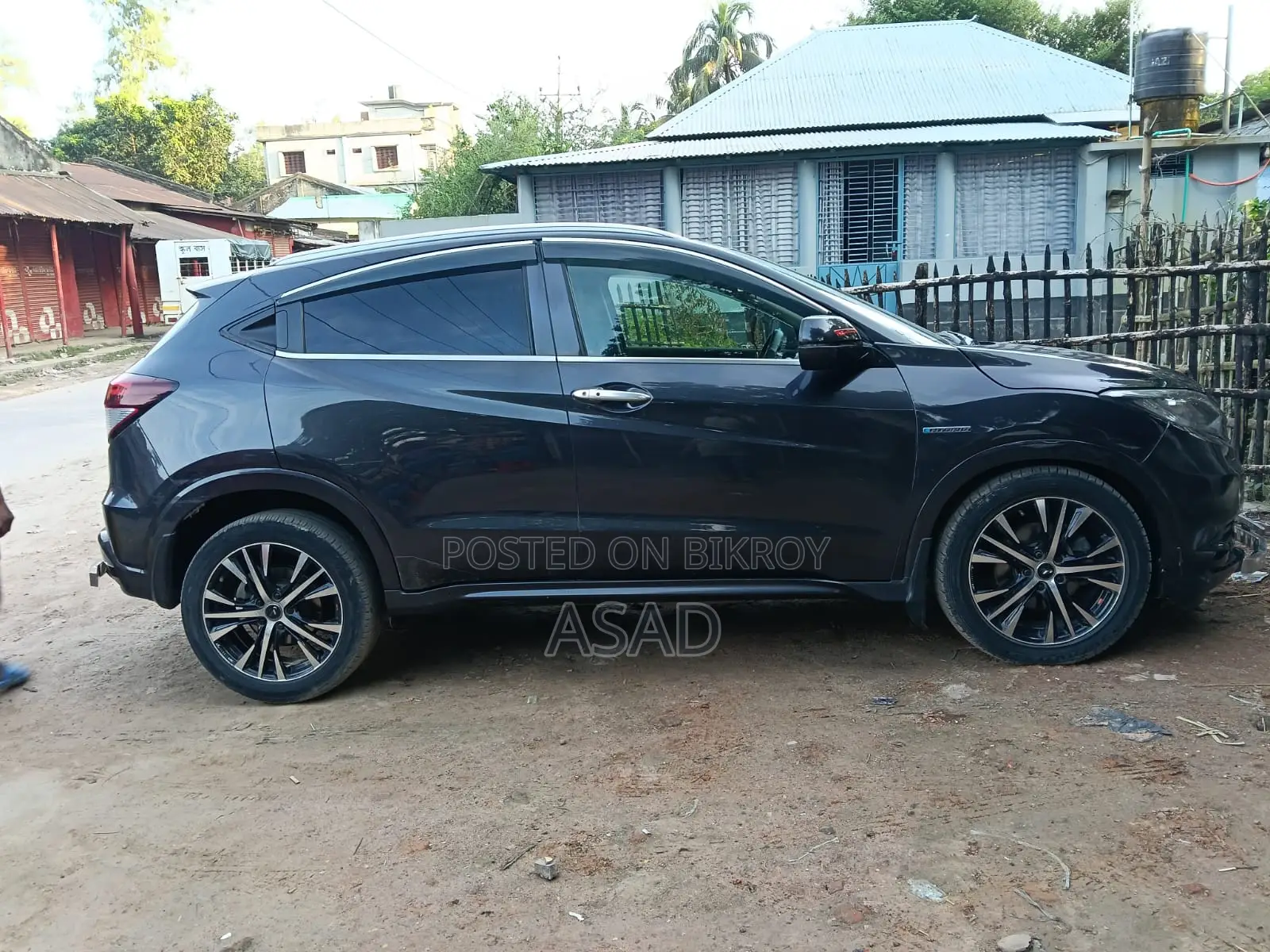 Honda Vezel 1.5 Hybrid All Wheel Drive 2014 Black