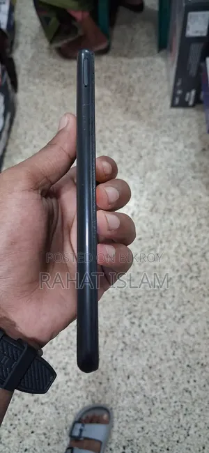 স্যামসাং গ্যালাক্সি এ১২ ৬৪ জিবি ব্ল্যাক