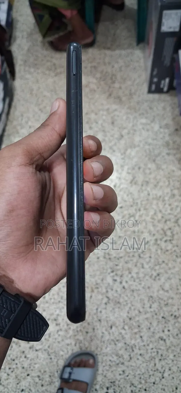 স্যামসাং গ্যালাক্সি এ১২ ৬৪ জিবি ব্ল্যাক