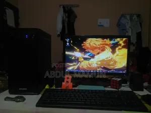 Desktop Computer Asus 8GB Intel Core i3 SSD 128GB