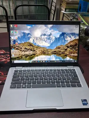 Laptop Dell Latitude 5330 16GB Intel Core i5 SSD 256GB