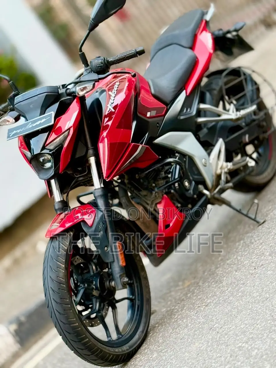 Bajaj Pulsar N160 2023 Red