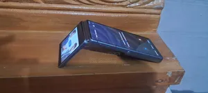 handheld dual-screen AI translation