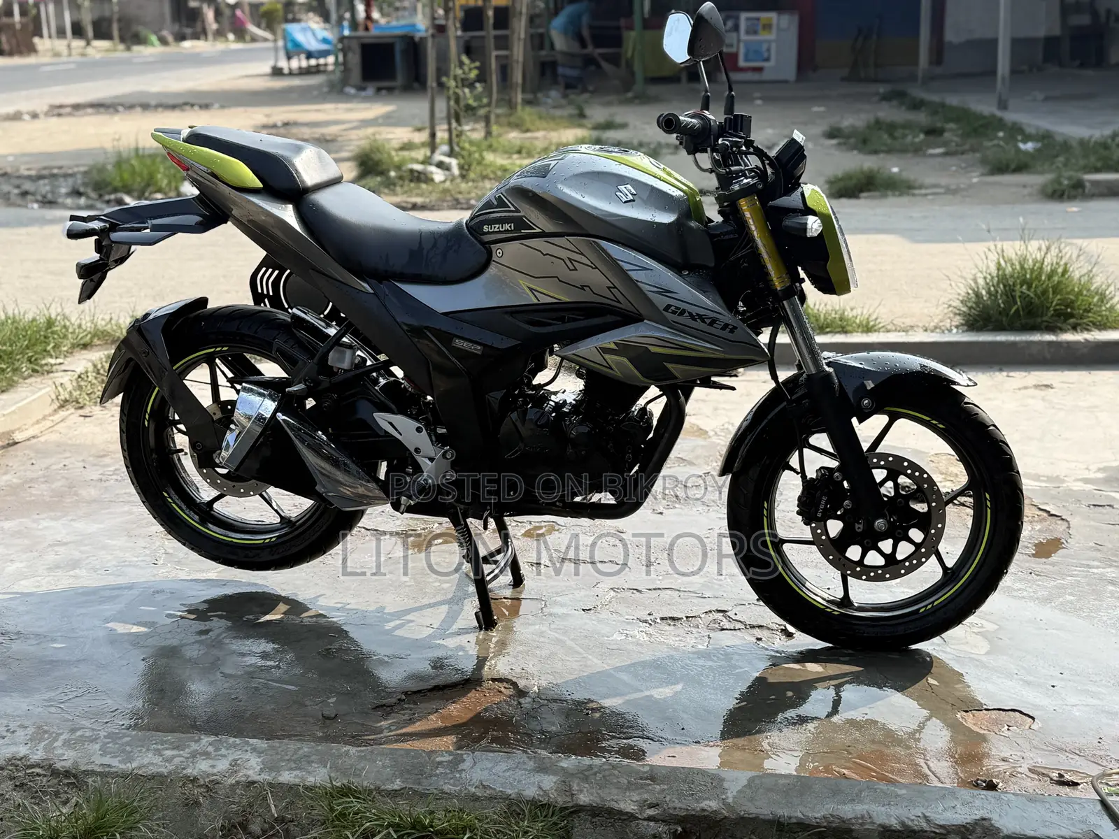 সুজুকি জিক্সার ২০২৫ সিলভার
