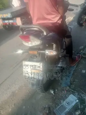 টিভিএস মেট্রো ২০০৯ নীল