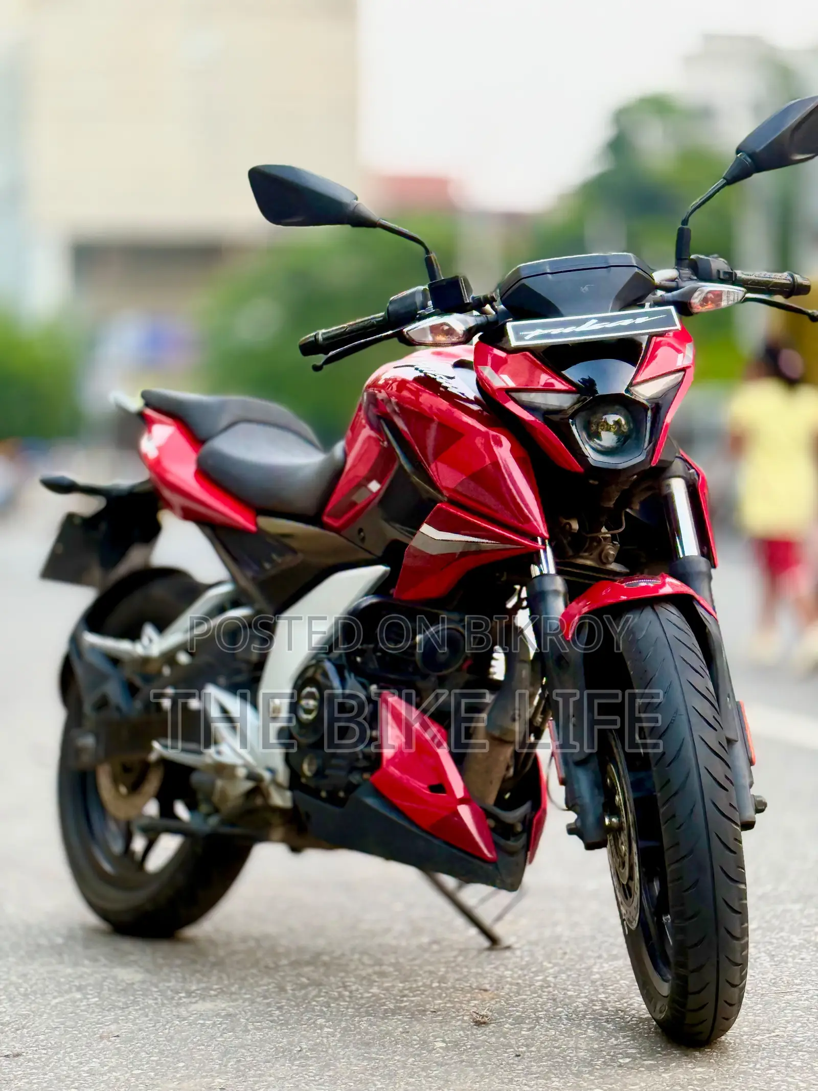 Bajaj Pulsar N160 2023 Red