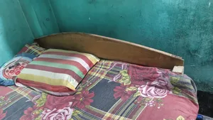 Emergency single bed for sale, 5 feet / 7 feet
