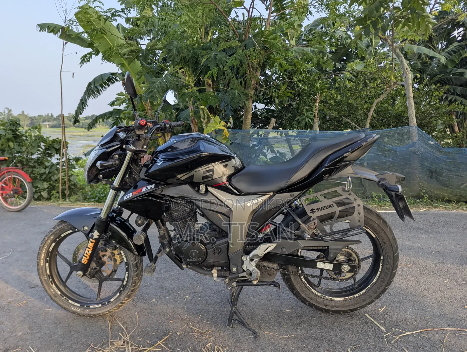 সুজুকি জিক্সার ২০২২ ব্ল্যাক
