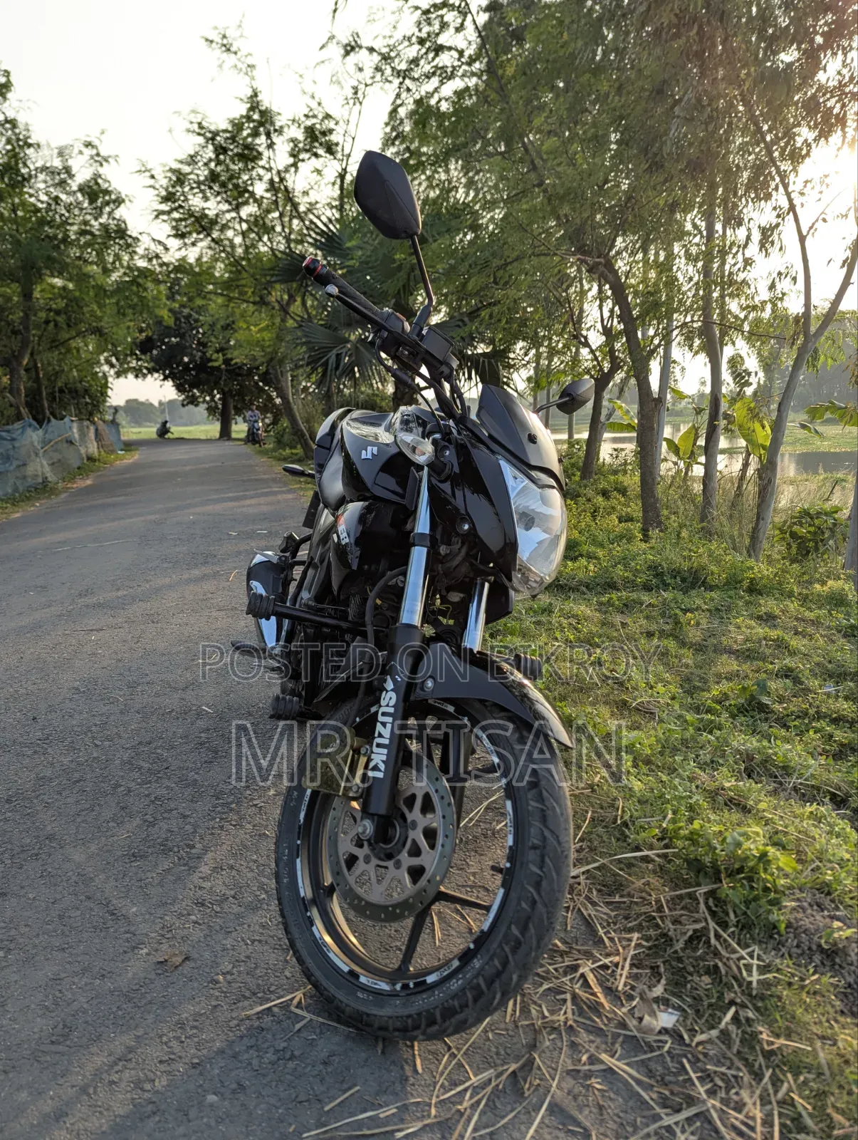 সুজুকি জিক্সার ২০২২ ব্ল্যাক