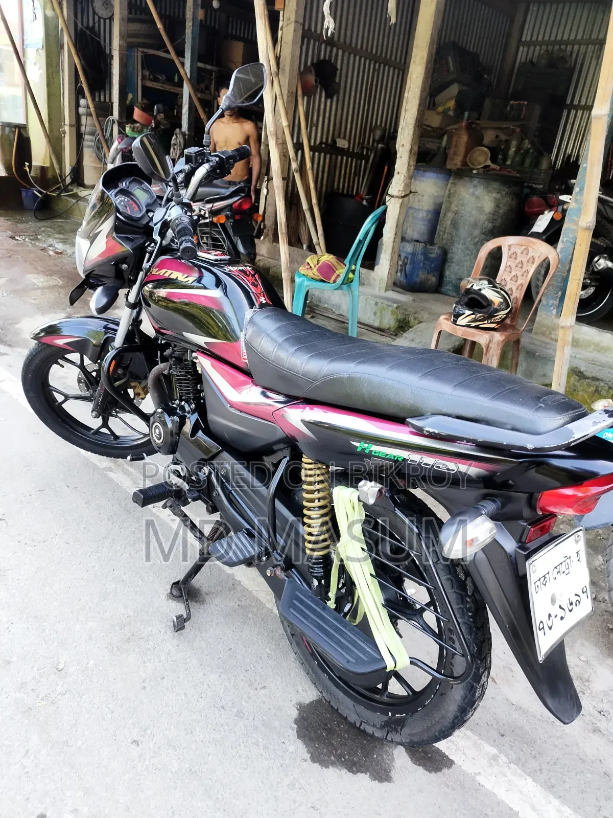বাজাজ প্লাটিনা ১১০ এবিএস ২০২৪ রেড