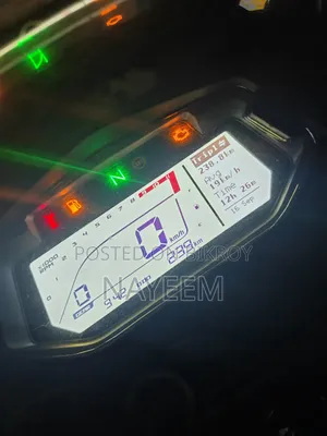নতুন হিরো এক্সপালস ২০০ ৪ভি ২০২৬ সাদা
