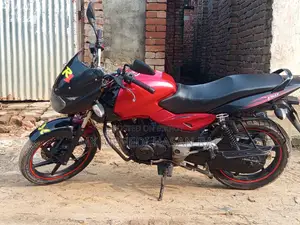 Bajaj Pulsar 150 2011 Red
