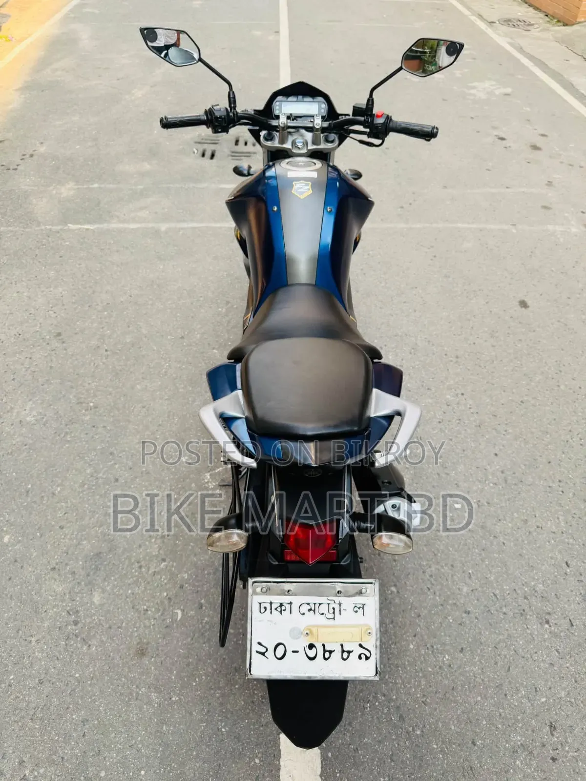 ইয়ামাহা এফজেডএস ভি২ ২০১৮ নীল