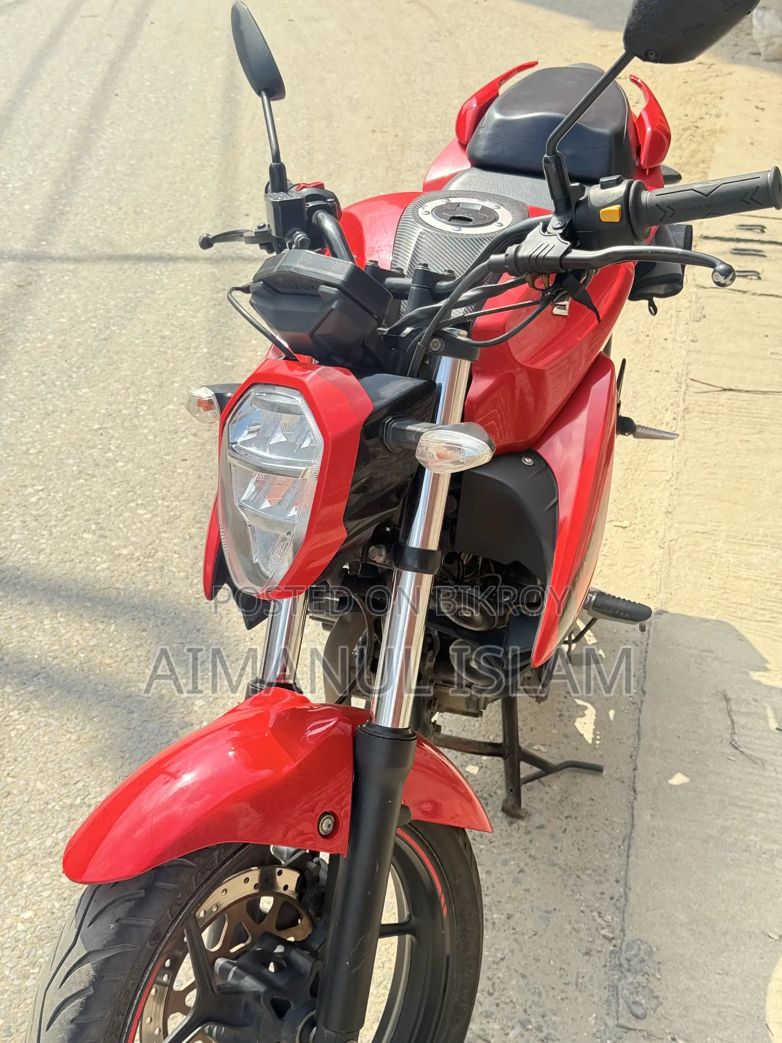 সুজুকি জিক্সার ২০২২ রেড