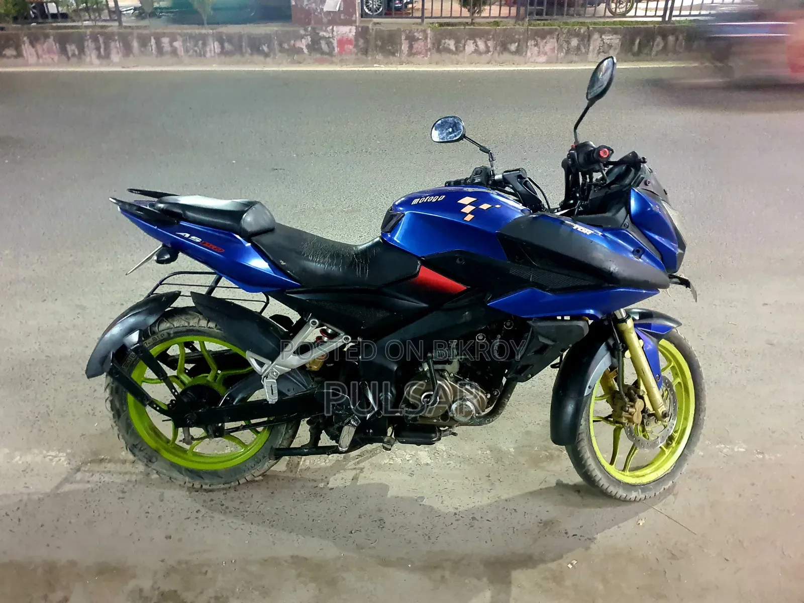 বাজাজ পালসার ১৫০ ২০১৯ নীল