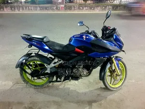 বাজাজ পালসার ১৫০ ২০১৯ নীল