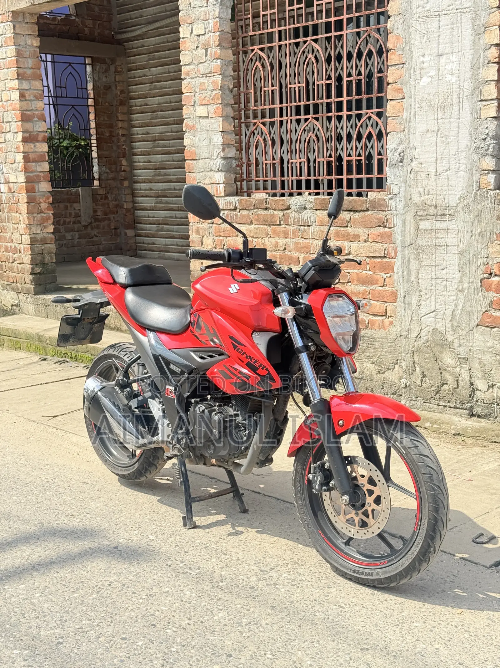 সুজুকি জিক্সার ২০২২ রেড