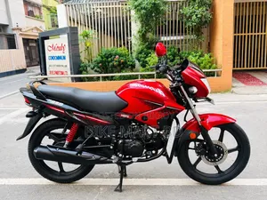 Hero Glamour 2020 Red