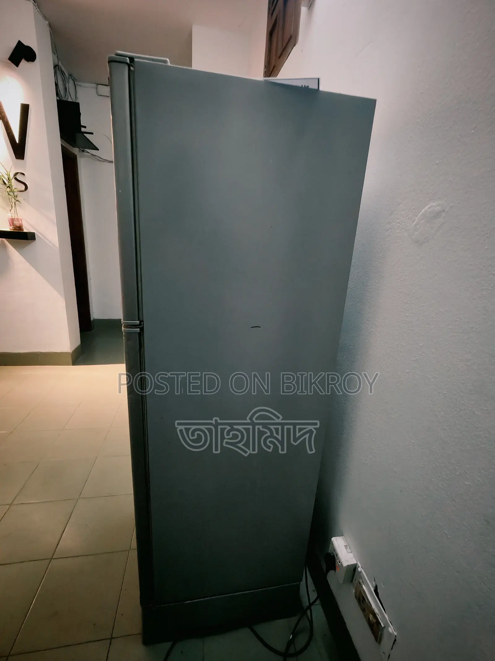 শার্প ২৪৫ লিটার নন ফ্রস্ট রেফ্রিজারেটর