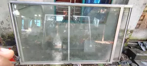 পুরাতন থাই দরজা