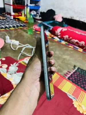 Vivo Y21 64 GB Silver