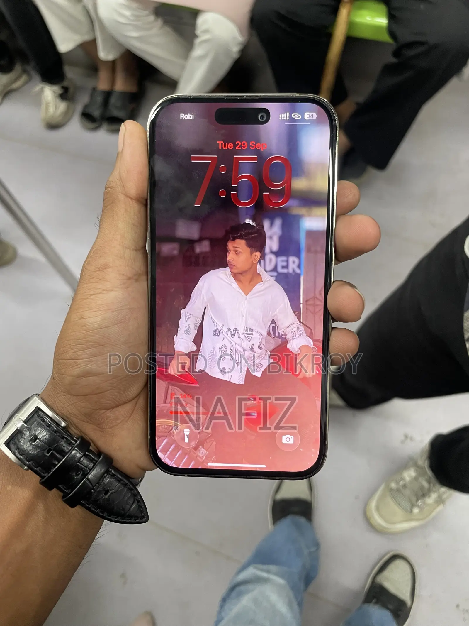 অ্যাপল আইফোন ১৪ প্রো ২৫৬ জিবি গোল্ড