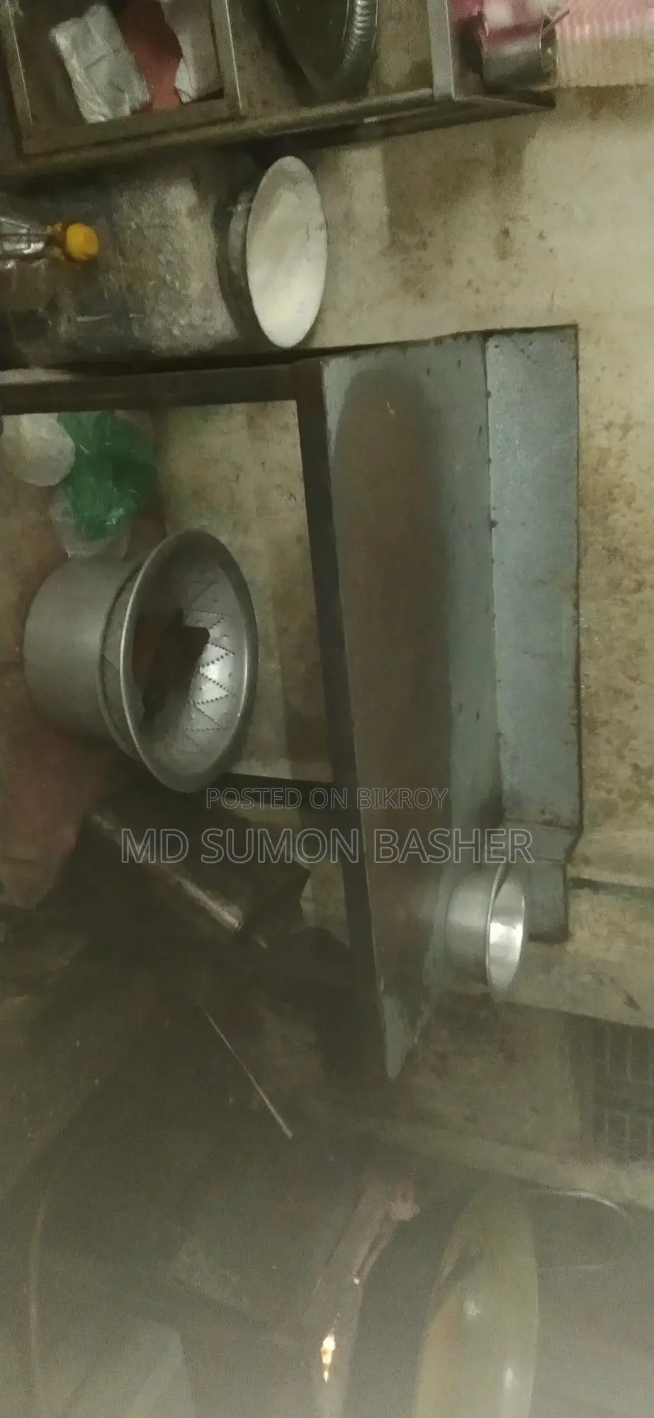হোটেল ব্যবসার সকল আসবাবপত্র ও সরঞ্জাম । মূল্য আলোচনা সাপেক্ষে