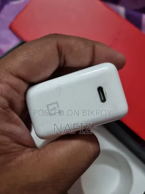 ওয়ানপ্লাস চার্জার ৬৫ ওয়াট