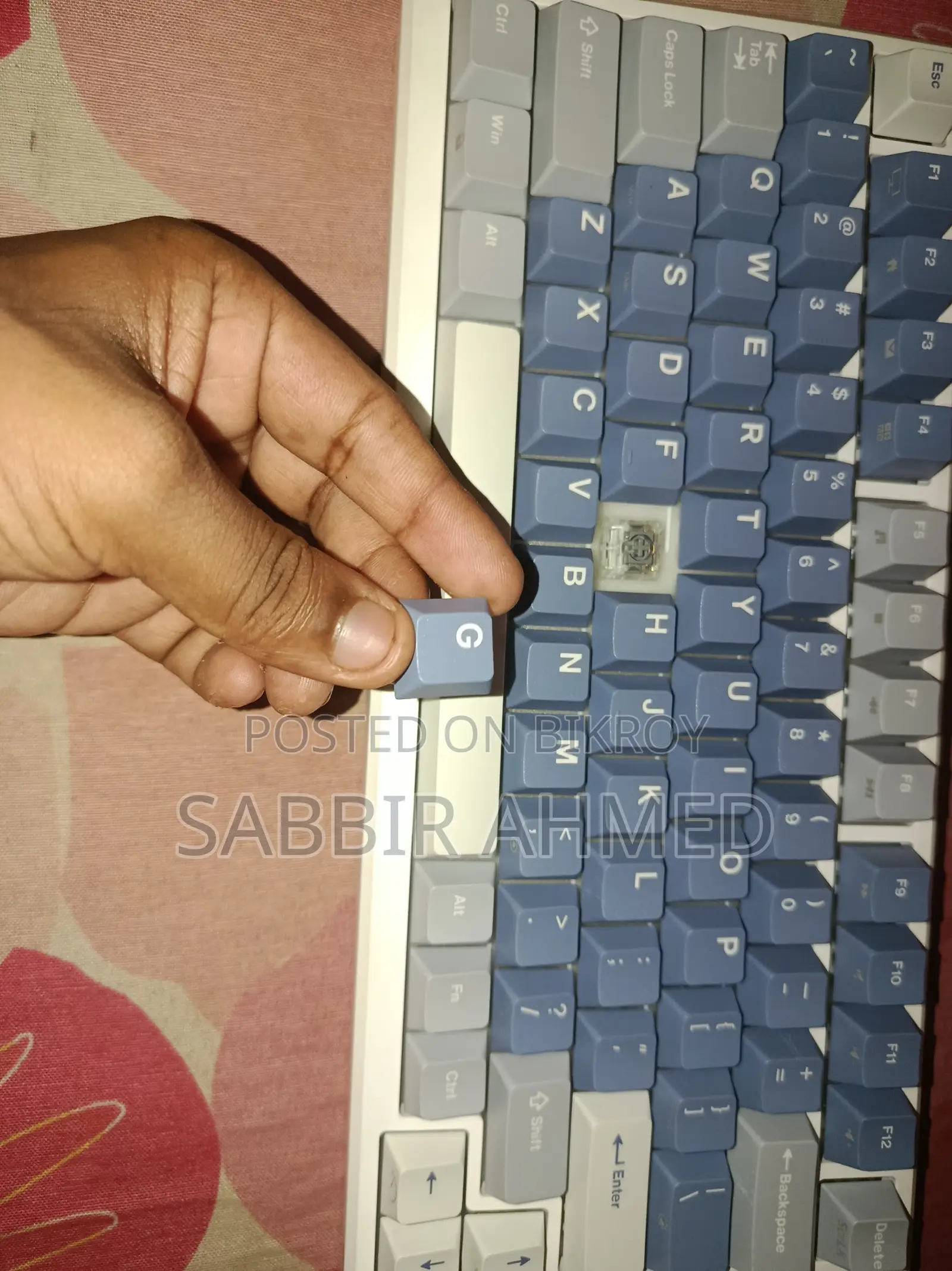 Royal Kludge RK M75 Keyboard