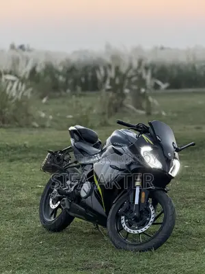 CFMoto 250SR 2025 Black