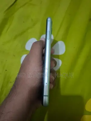 অ্যাপল আইফোন ১১ ১২৮ জিবি