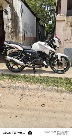 TVS Apache RTR 160 2V 2014 White