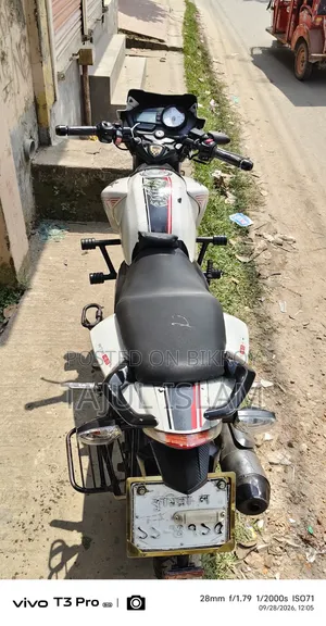 TVS Apache RTR 160 2V 2014 White