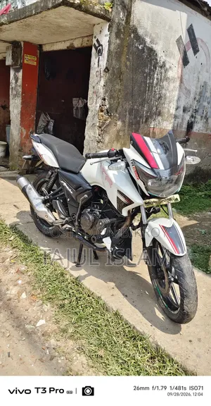 TVS Apache RTR 160 2V 2014 White