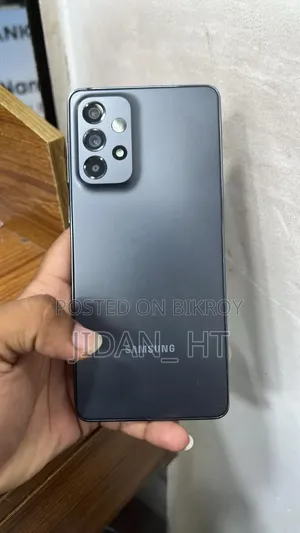 স্যামসাং গ্যালাক্সি এ৭৩ ৫জি ২৫৬ জিবি কালো