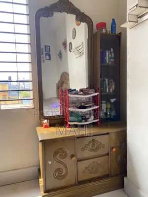 সেগুন কাঠের ড্রয়িং টেবিল