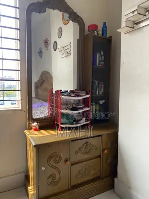 সেগুন কাঠের ড্রয়িং টেবিল