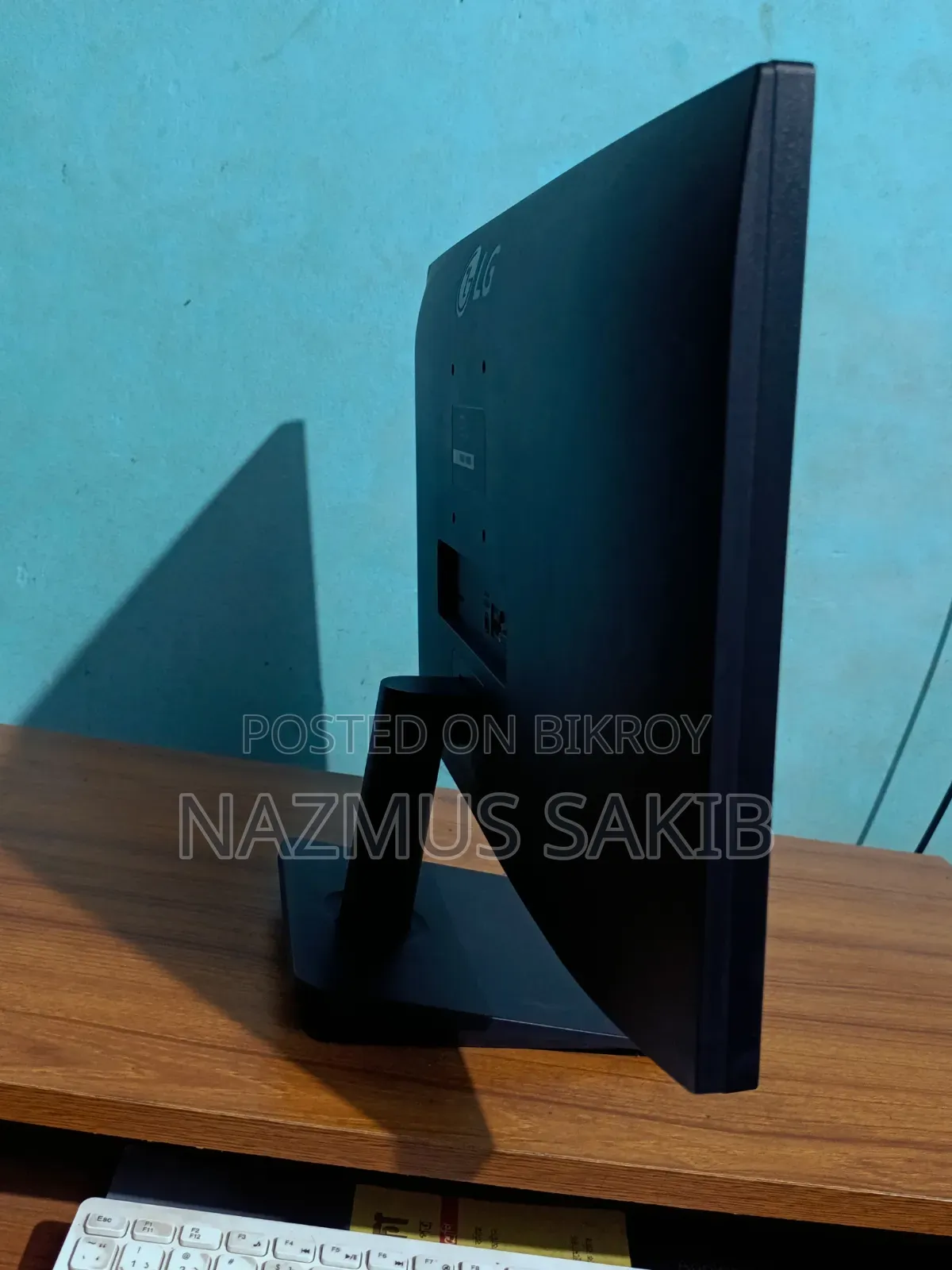 LG 22 Inch FHD Monitor (22mp410-B) - Completely Fresh Condition!
