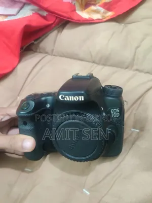 Canon EOS 700D