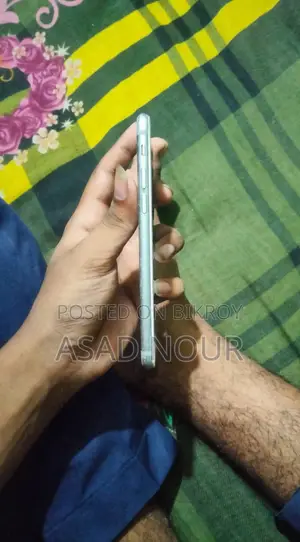 Apple iPhone 6s 16 GB Gray