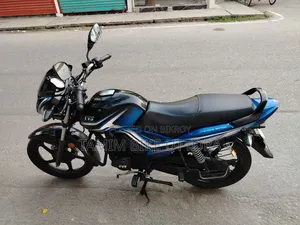 TVS Metro Plus 2021 Blue
