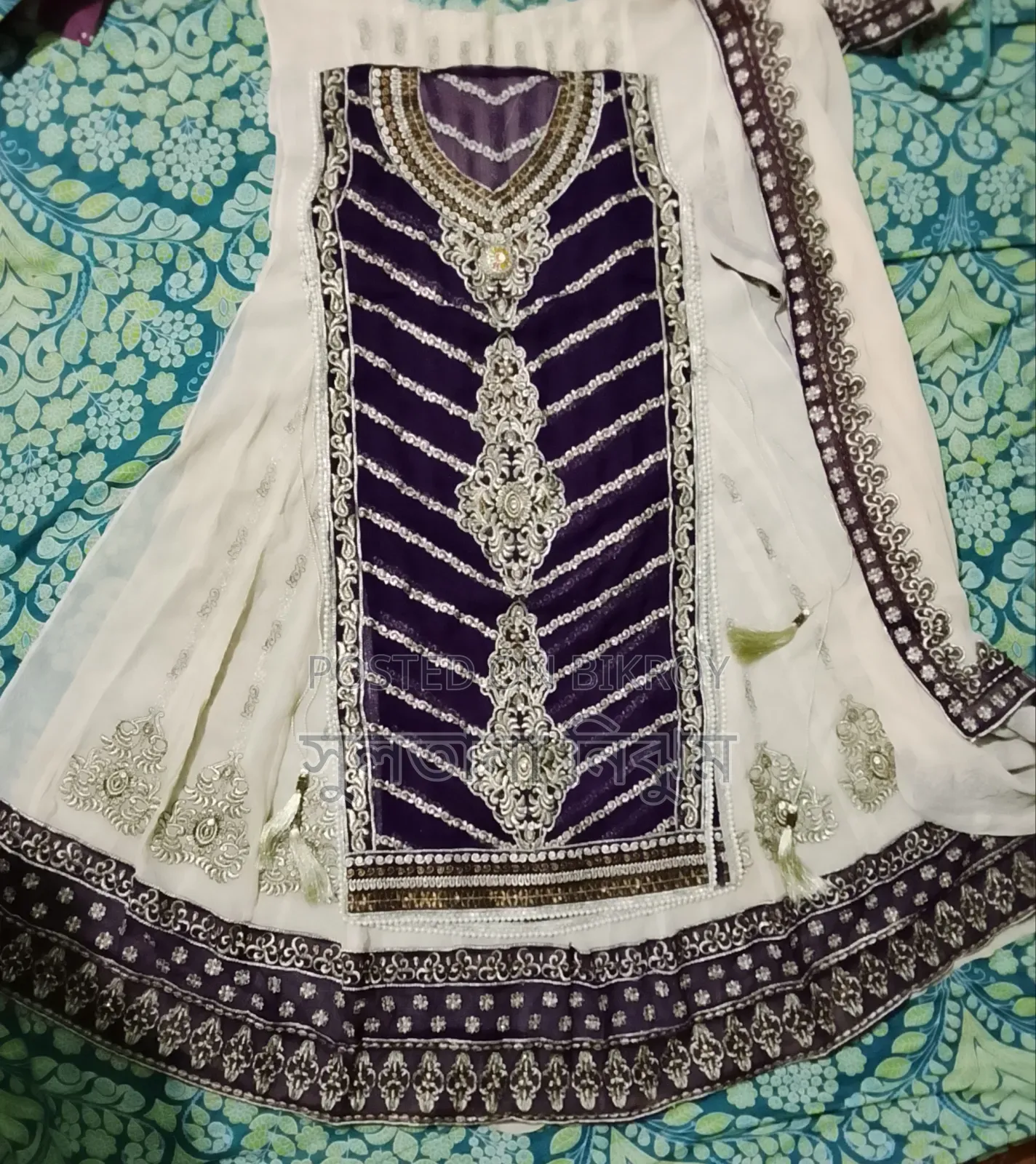 Woman's Gown With Half Sleeve Cotti
