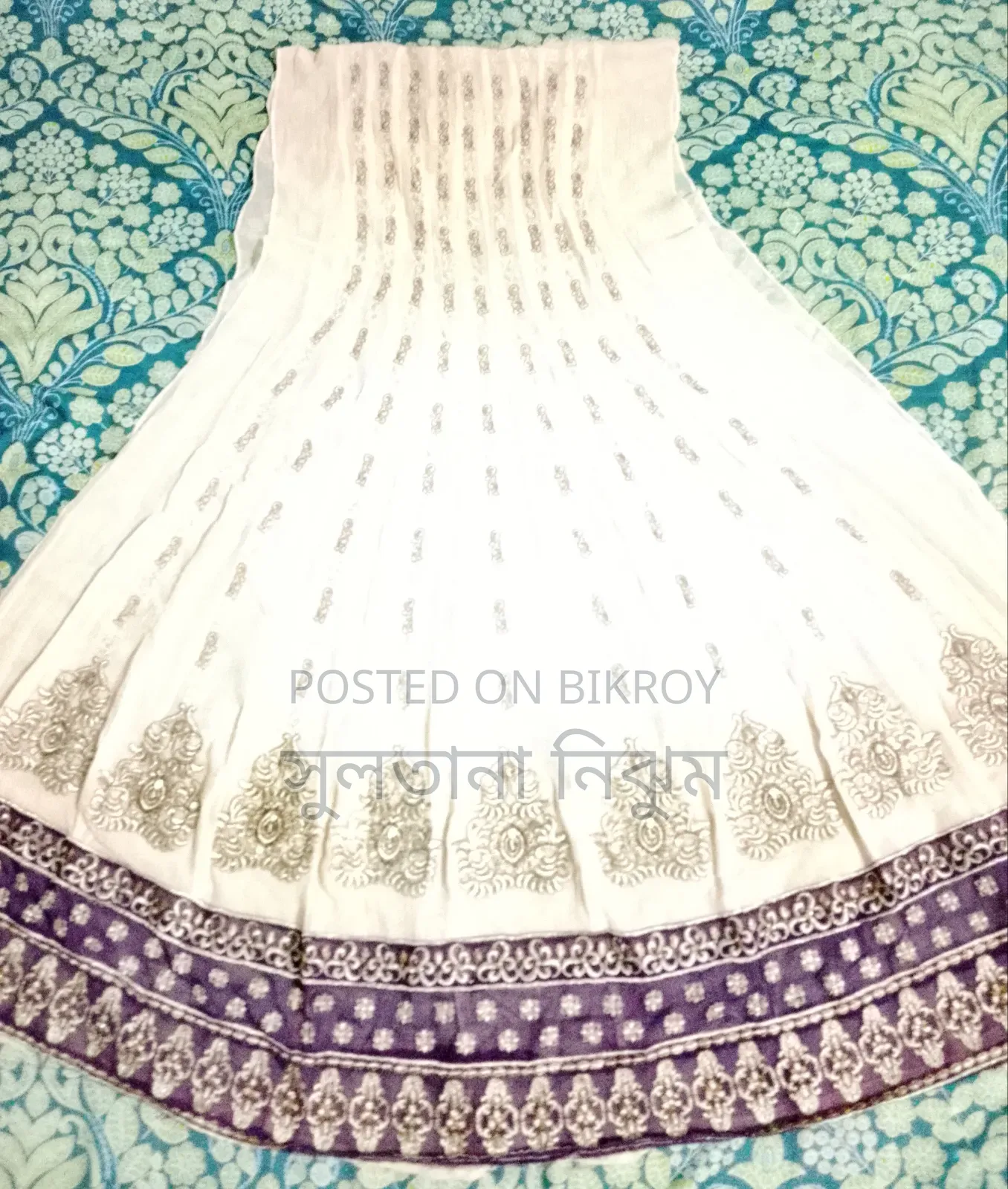Woman's Gown With Half Sleeve Cotti