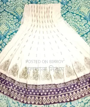 Woman's Gown With Half Sleeve Cotti