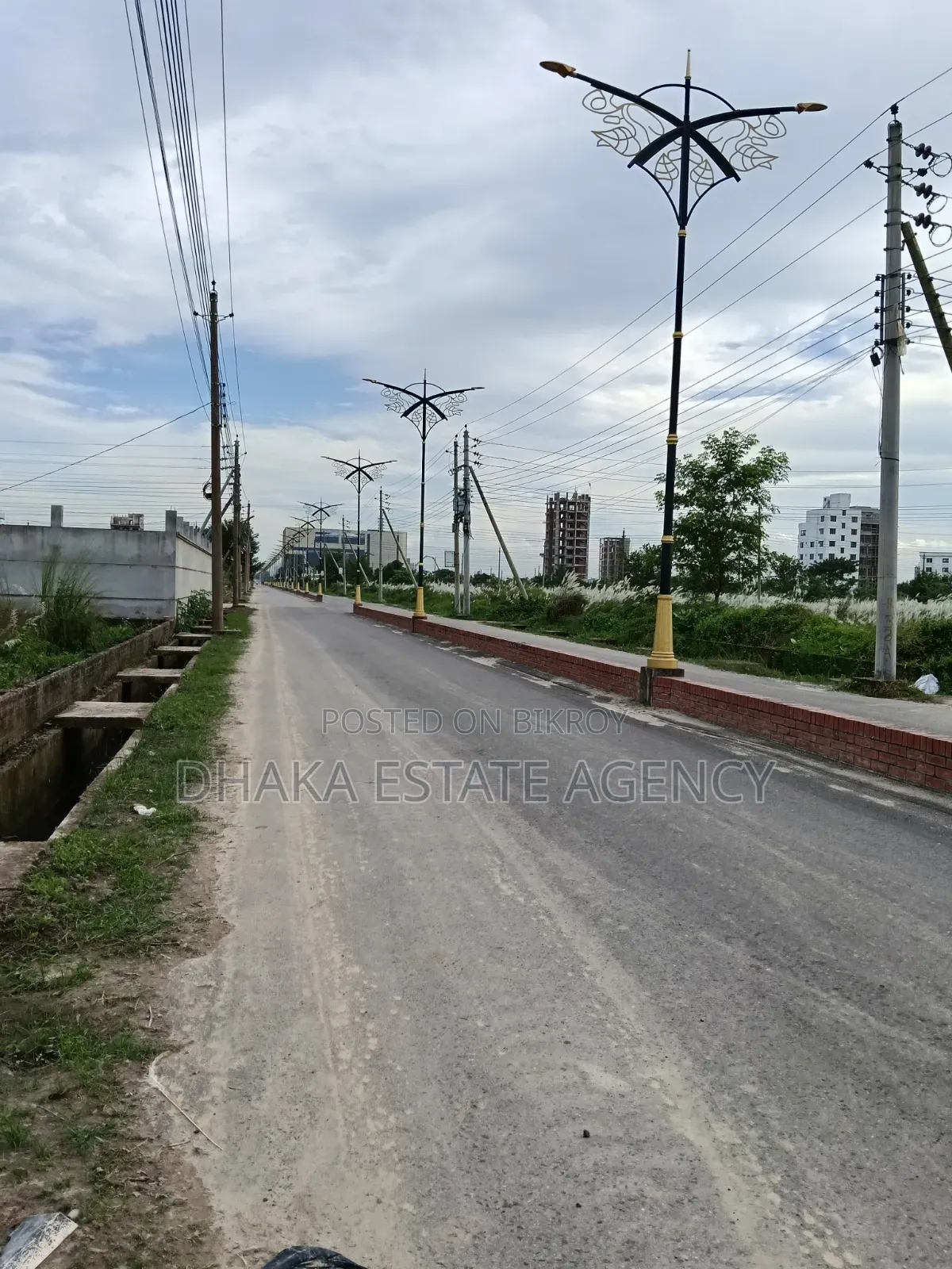 Block-N, South-Facing 3+3=6 Katha Plot for Sale